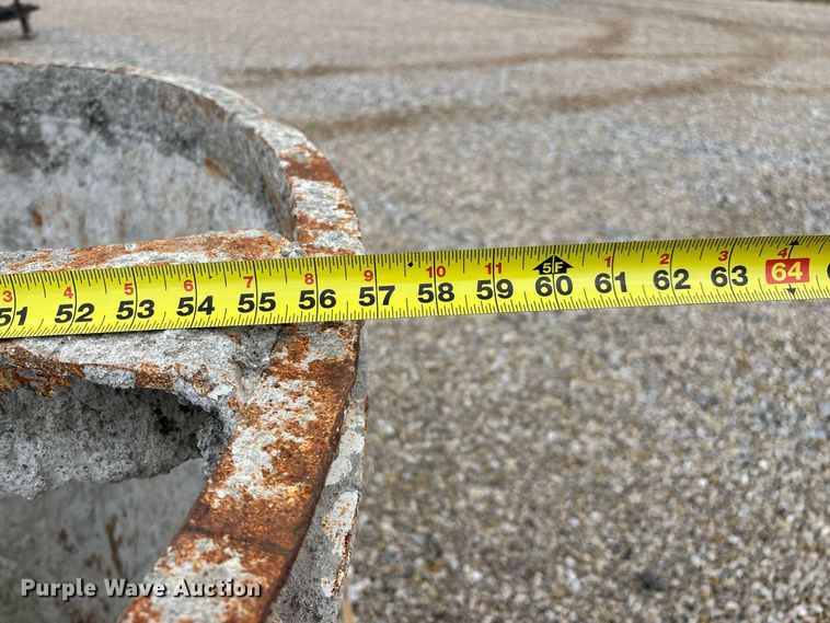 image for item FG0754 Concrete bucket