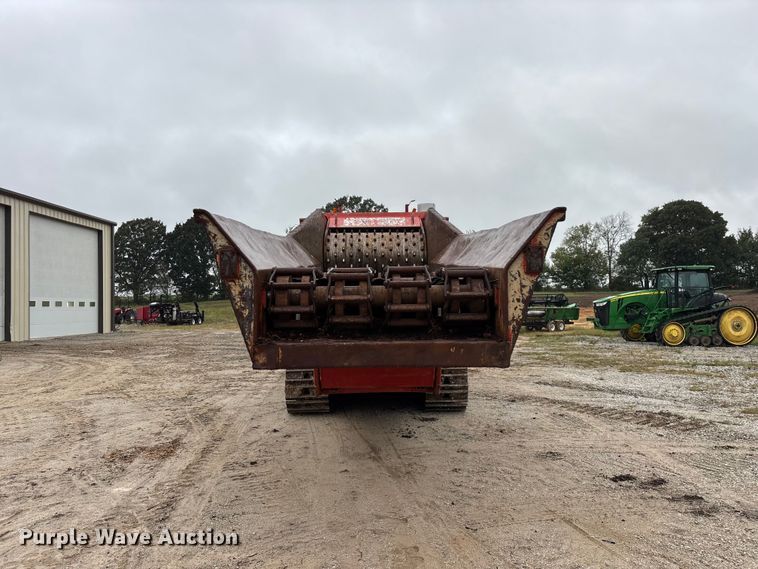 image for item FG0758 2013 Morbark Wood Hog 3400XT horizontal grinder