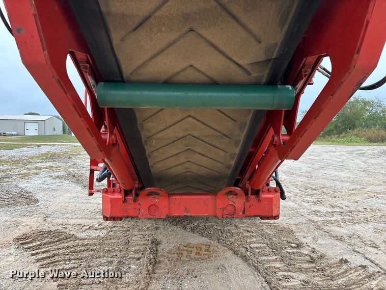 image for item FG0758 2013 Morbark Wood Hog 3400XT horizontal grinder