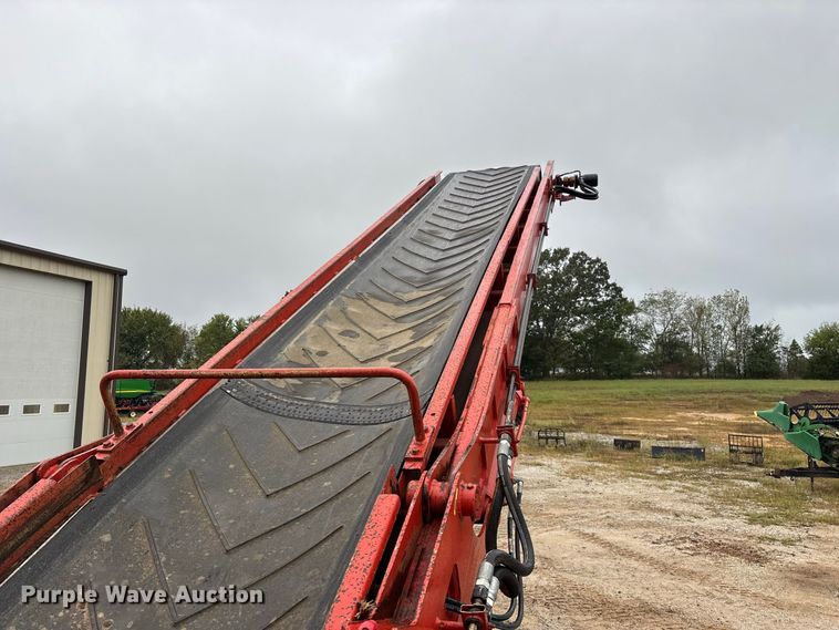 image for item FG0758 2013 Morbark Wood Hog 3400XT horizontal grinder