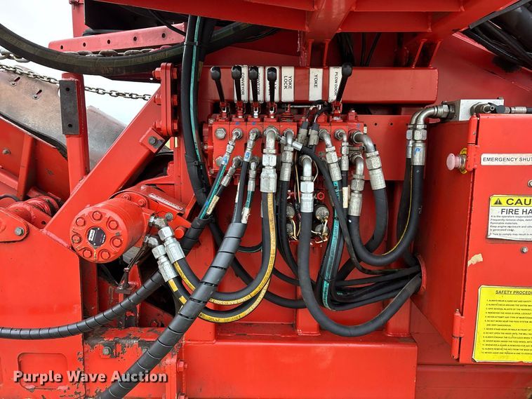 image for item FG0758 2013 Morbark Wood Hog 3400XT horizontal grinder