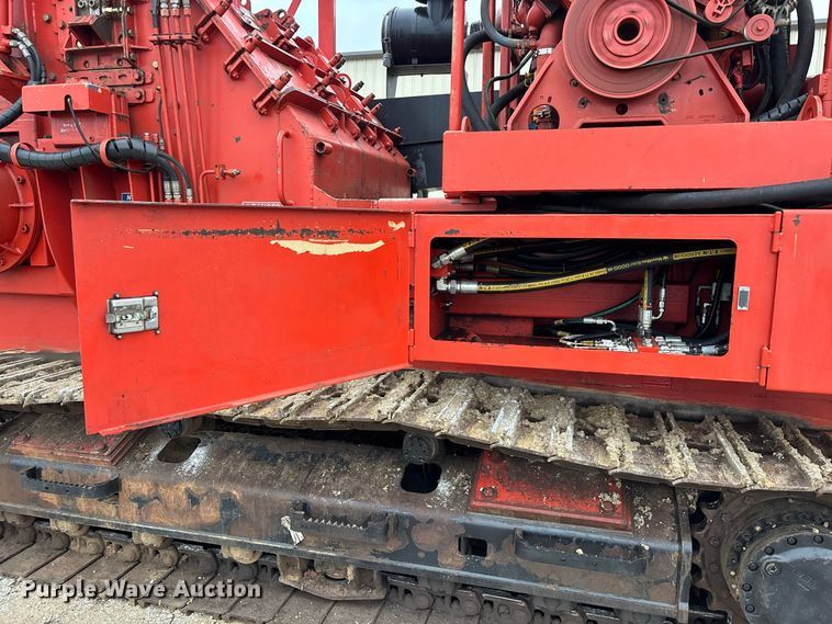 image for item FG0758 2013 Morbark Wood Hog 3400XT horizontal grinder