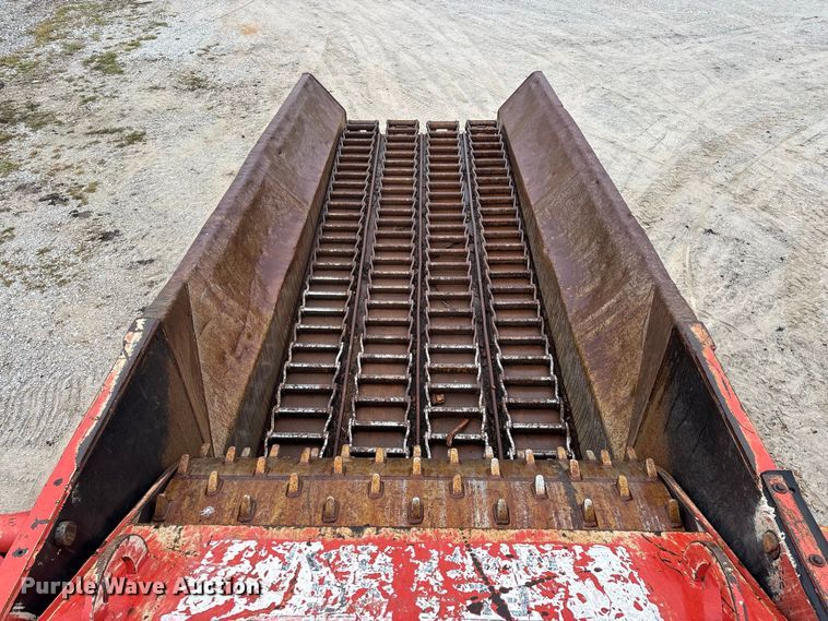 image for item FG0758 2013 Morbark Wood Hog 3400XT horizontal grinder