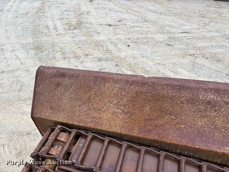 image for item FG0758 2013 Morbark Wood Hog 3400XT horizontal grinder