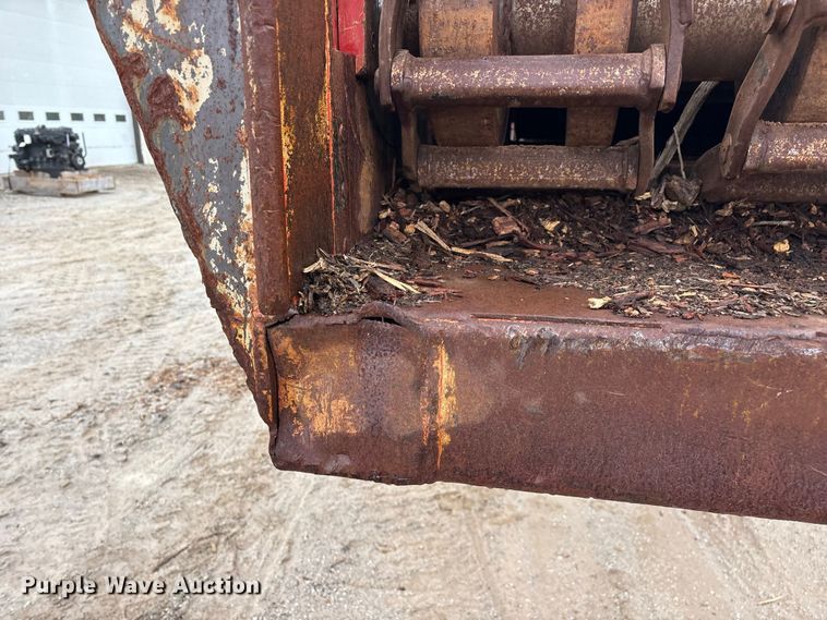 image for item FG0758 2013 Morbark Wood Hog 3400XT horizontal grinder