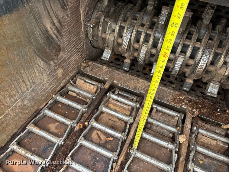 image for item FG0758 2013 Morbark Wood Hog 3400XT horizontal grinder