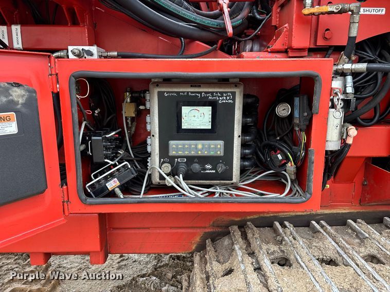 image for item FG0758 2013 Morbark Wood Hog 3400XT horizontal grinder