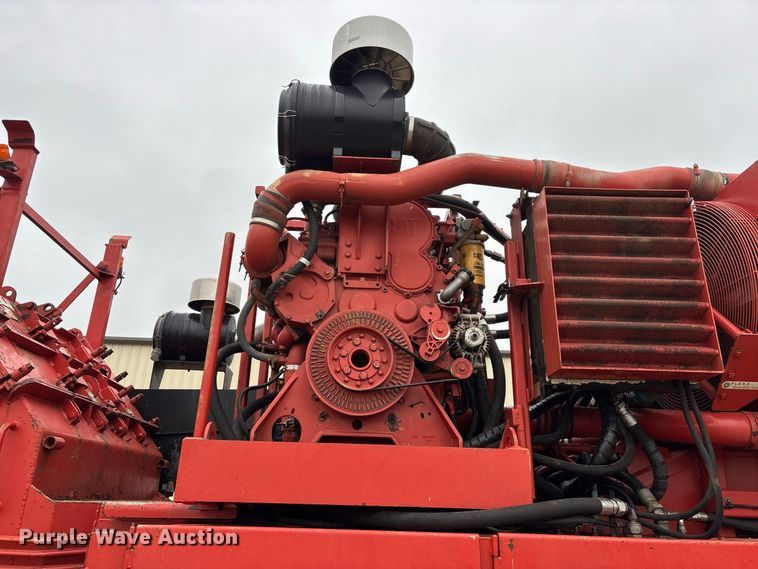 image for item FG0758 2013 Morbark Wood Hog 3400XT horizontal grinder