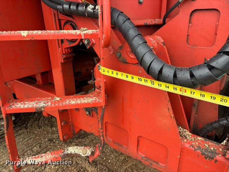 image for item FG0758 2013 Morbark Wood Hog 3400XT horizontal grinder