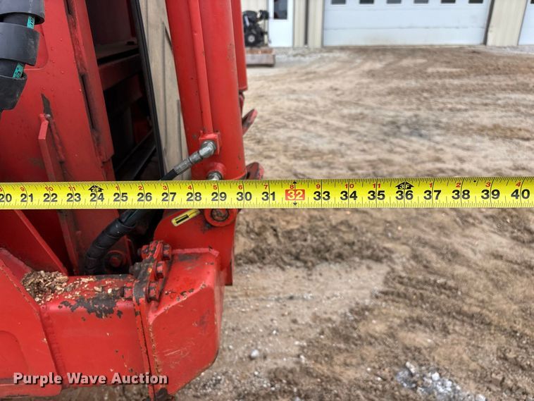 image for item FG0758 2013 Morbark Wood Hog 3400XT horizontal grinder