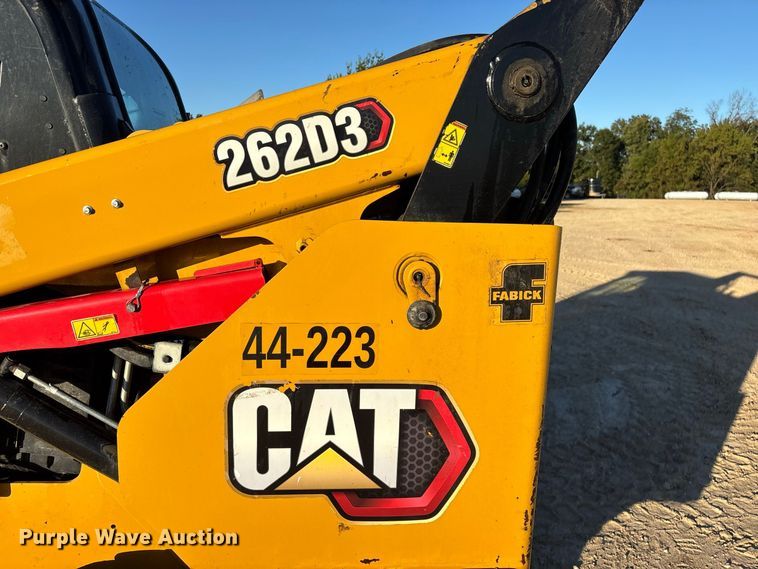 image for item FG0763 2020 Caterpillar 262D3 skid steer loader