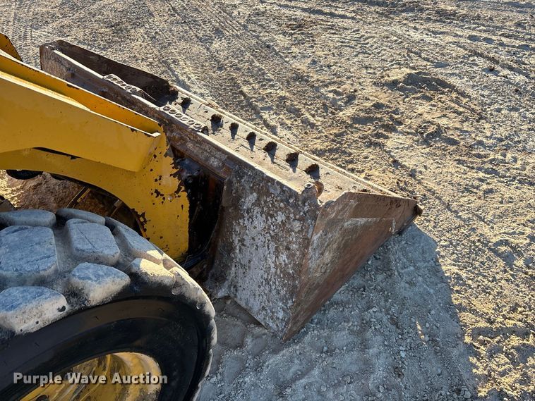image for item FG0763 2020 Caterpillar 262D3 skid steer loader