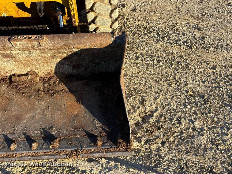 image for item FG0763 2020 Caterpillar 262D3 skid steer loader