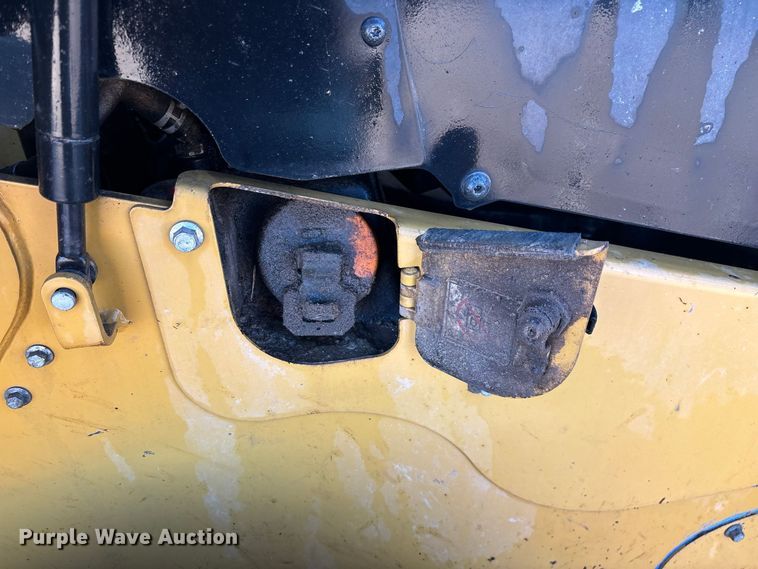image for item FG0763 2020 Caterpillar 262D3 skid steer loader