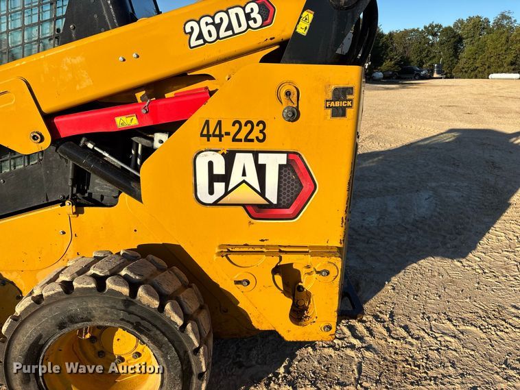 image for item FG0763 2020 Caterpillar 262D3 skid steer loader