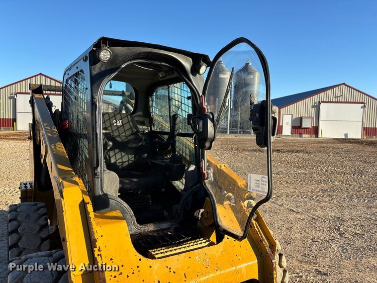image for item FG0763 2020 Caterpillar 262D3 skid steer loader