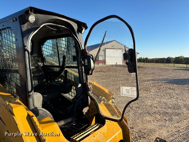 image for item FG0763 2020 Caterpillar 262D3 skid steer loader