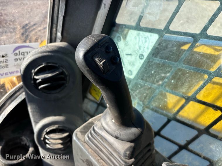 image for item FG0763 2020 Caterpillar 262D3 skid steer loader