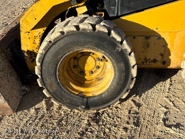 image for item FG0763 2020 Caterpillar 262D3 skid steer loader