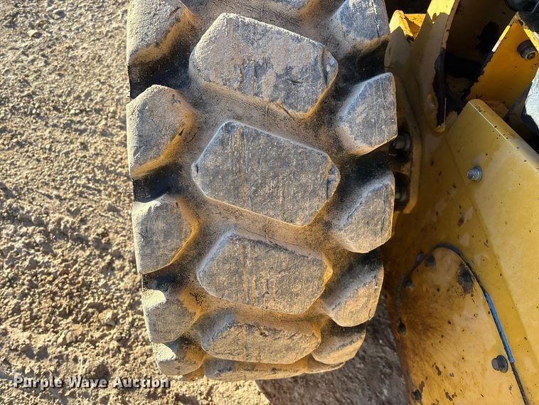 image for item FG0763 2020 Caterpillar 262D3 skid steer loader