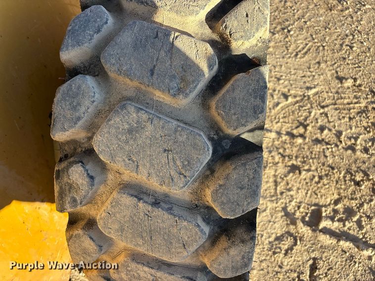 image for item FG0763 2020 Caterpillar 262D3 skid steer loader