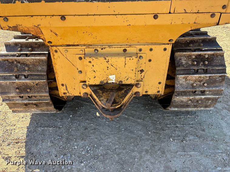 image for item FG0765 2004 Caterpillar D3G XL dozer