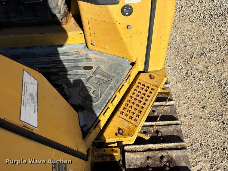image for item FG0765 2004 Caterpillar D3G XL dozer