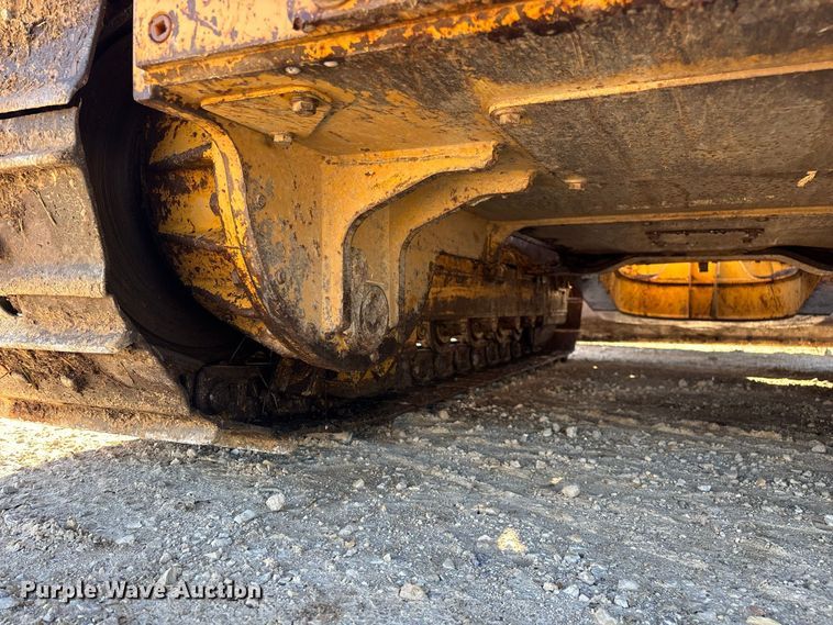 image for item FG0765 2004 Caterpillar D3G XL dozer