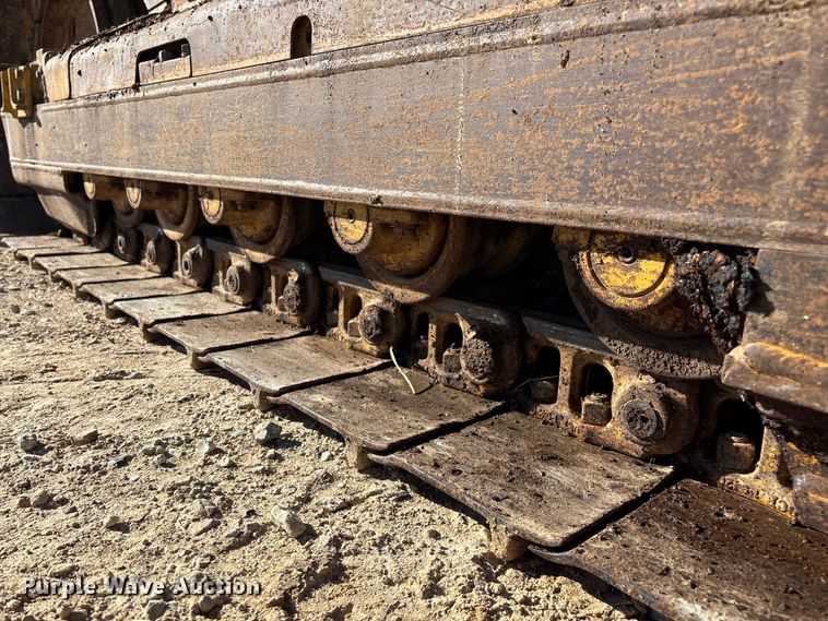 image for item FG0765 2004 Caterpillar D3G XL dozer