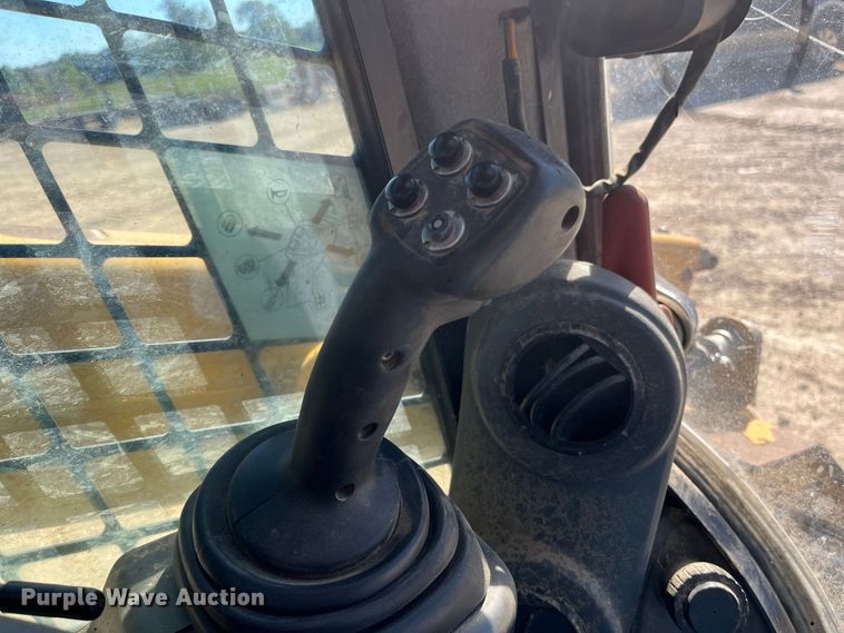image for item FG0767 2014 Caterpillar 299D XHP tracked skid steer loader
