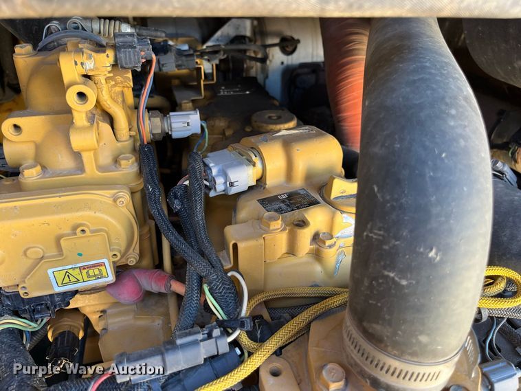 image for item FG0767 2014 Caterpillar 299D XHP tracked skid steer loader