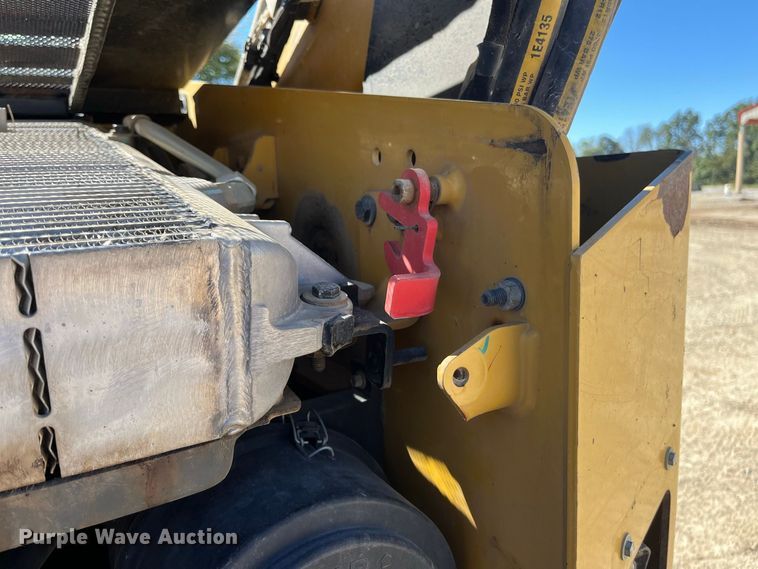 image for item FG0767 2014 Caterpillar 299D XHP tracked skid steer loader