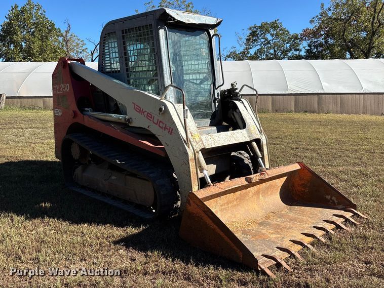 image for item FG0769 2011 Takeuchi TL250 tracked skid steer loader