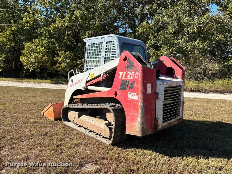 image for item FG0769 2011 Takeuchi TL250 tracked skid steer loader