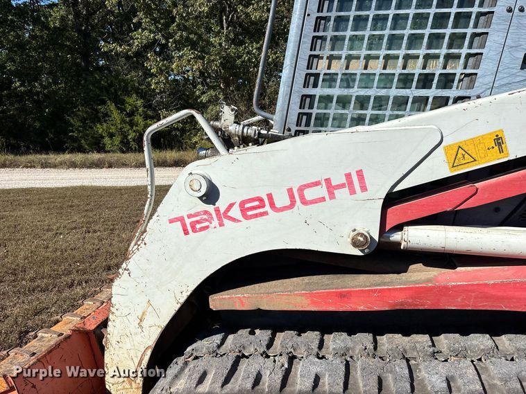 image for item FG0769 2011 Takeuchi TL250 tracked skid steer loader