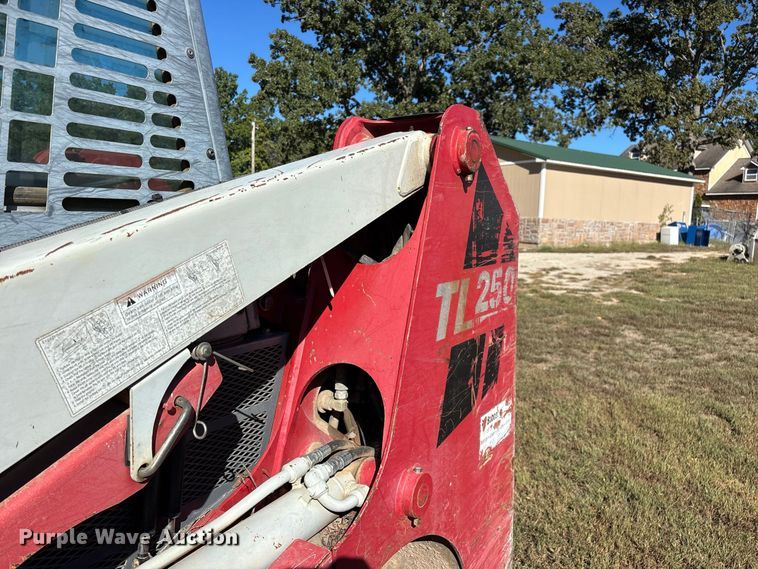 image for item FG0769 2011 Takeuchi TL250 tracked skid steer loader