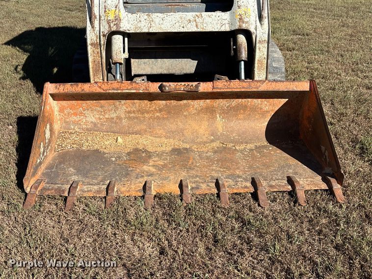 image for item FG0769 2011 Takeuchi TL250 tracked skid steer loader