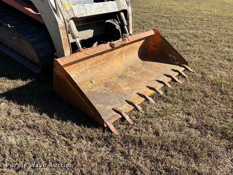 image for item FG0769 2011 Takeuchi TL250 tracked skid steer loader