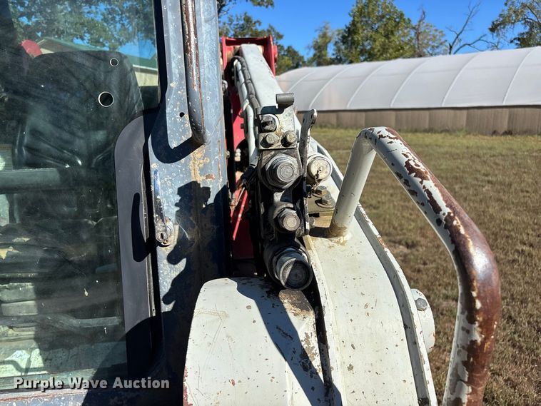 image for item FG0769 2011 Takeuchi TL250 tracked skid steer loader