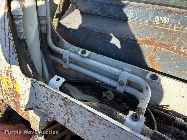 image for item FG0769 2011 Takeuchi TL250 tracked skid steer loader