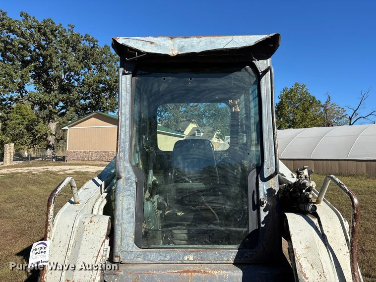 image for item FG0769 2011 Takeuchi TL250 tracked skid steer loader
