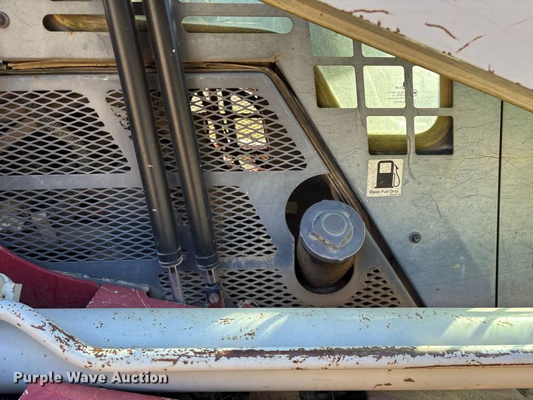 image for item FG0769 2011 Takeuchi TL250 tracked skid steer loader