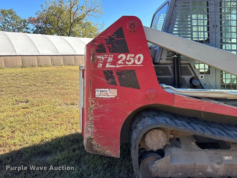 image for item FG0769 2011 Takeuchi TL250 tracked skid steer loader