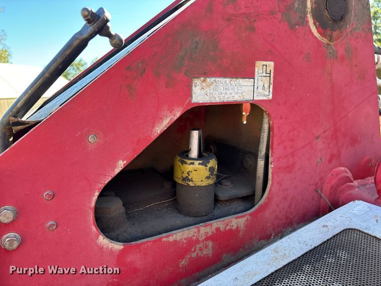 image for item FG0769 2011 Takeuchi TL250 tracked skid steer loader