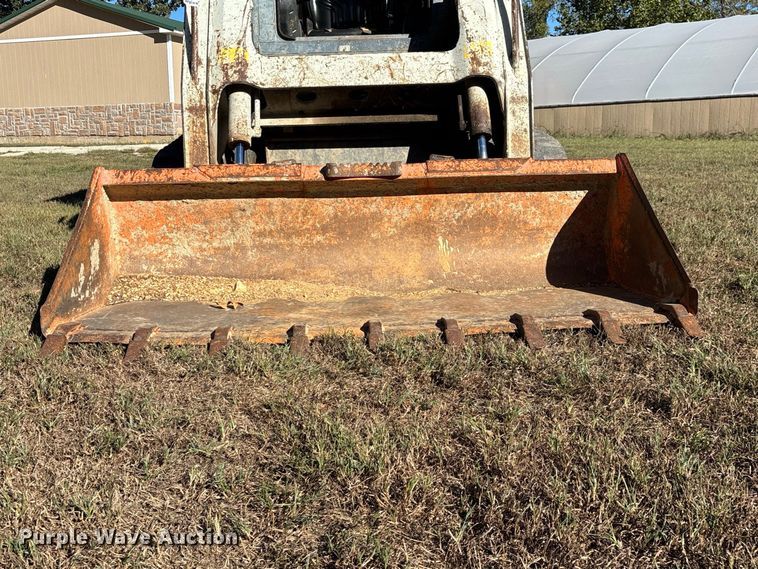 image for item FG0769 2011 Takeuchi TL250 tracked skid steer loader