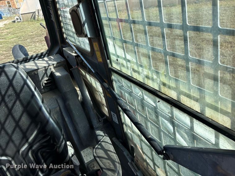 image for item FG0769 2011 Takeuchi TL250 tracked skid steer loader