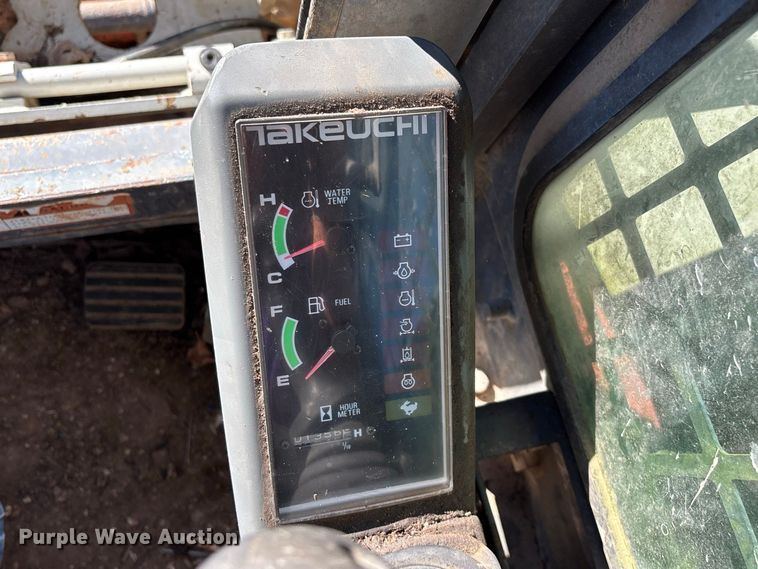image for item FG0769 2011 Takeuchi TL250 tracked skid steer loader