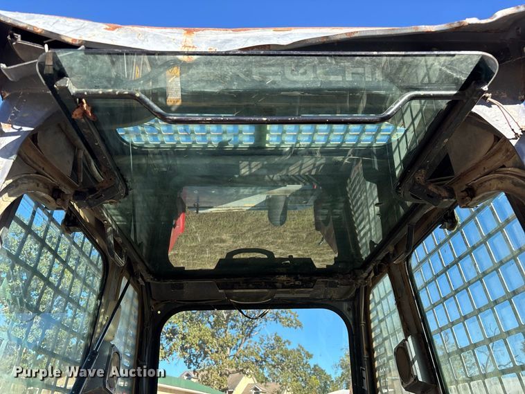 image for item FG0769 2011 Takeuchi TL250 tracked skid steer loader