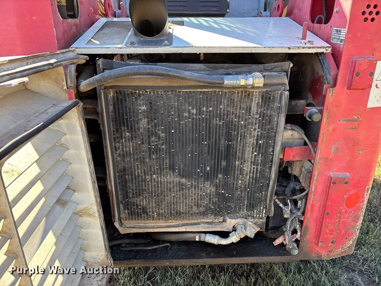 image for item FG0769 2011 Takeuchi TL250 tracked skid steer loader