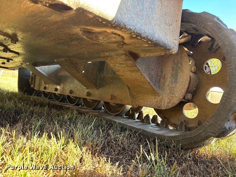 image for item FG0769 2011 Takeuchi TL250 tracked skid steer loader